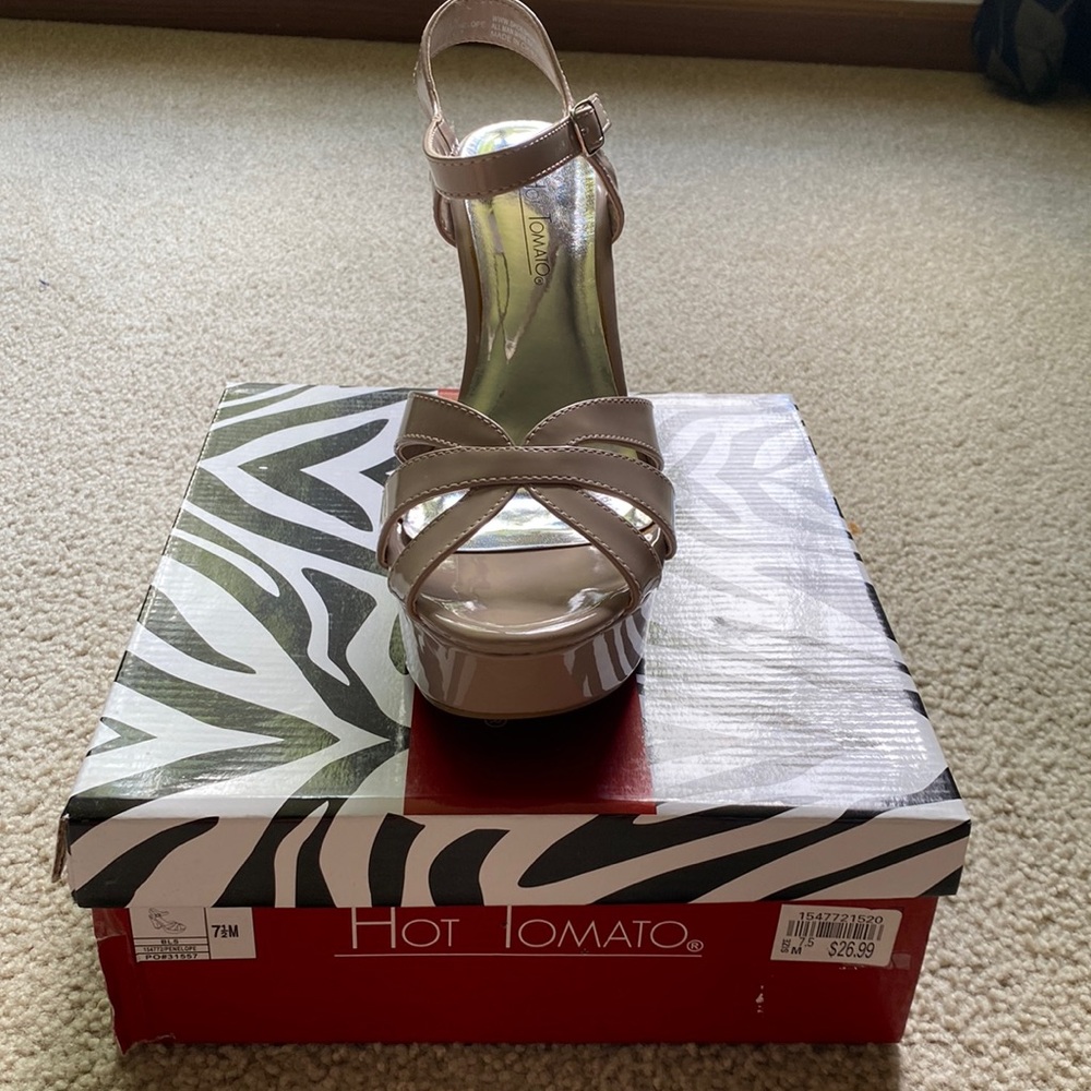 NIB!! Hot Tomato Penelope Heels — Size 7 1/2!!